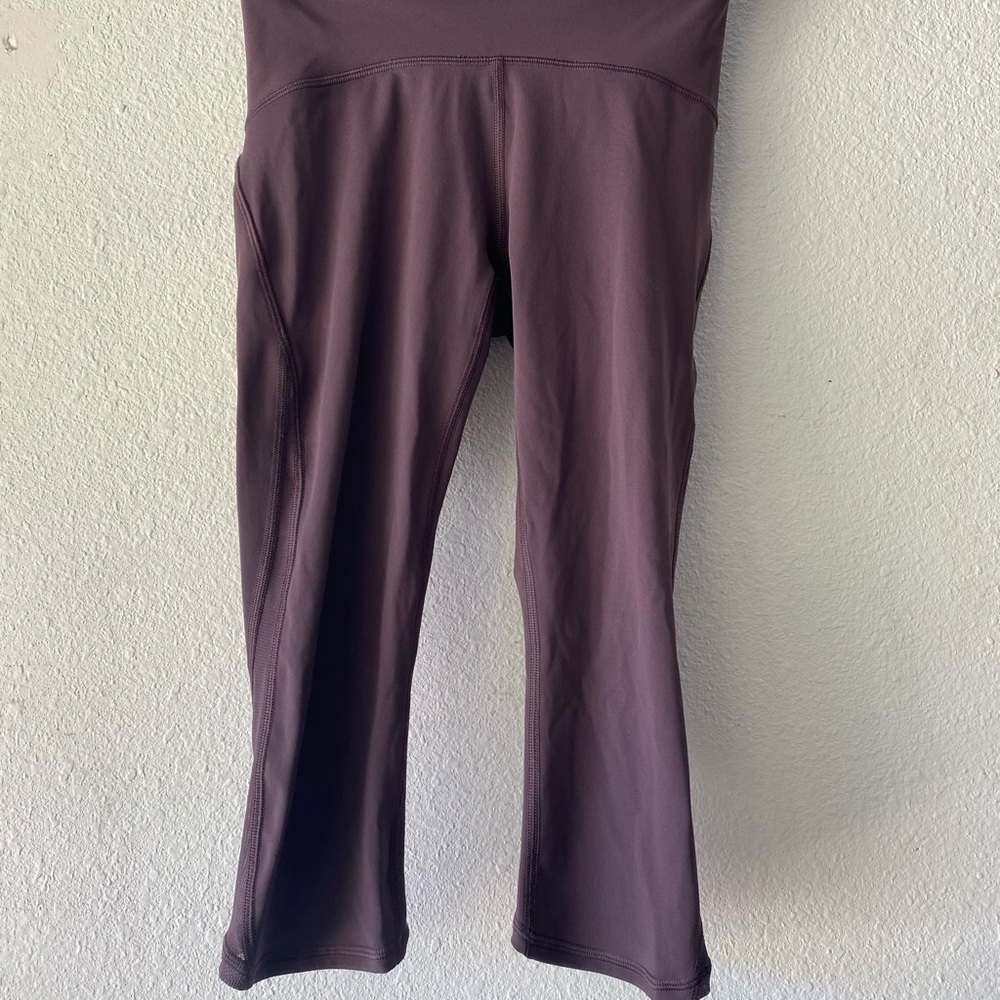 Lululemon size 4 crop leggings